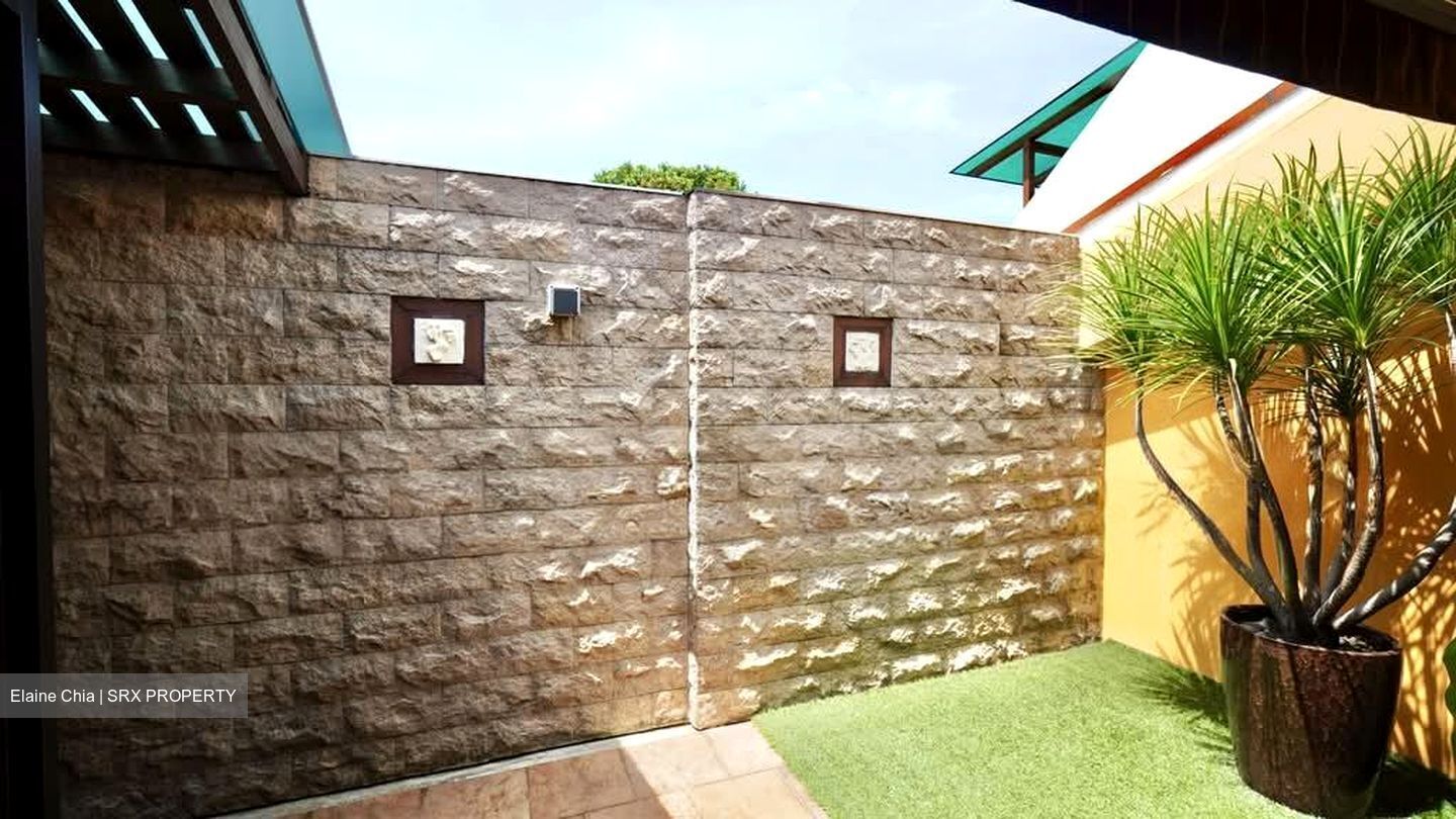 Sennett Terrace (D16), Terrace #550074601